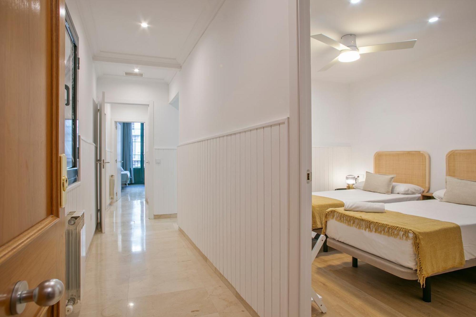 Anton'S Downtown Apartment Barcelona Exterior photo